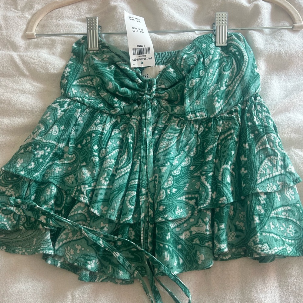 Green Hollister top